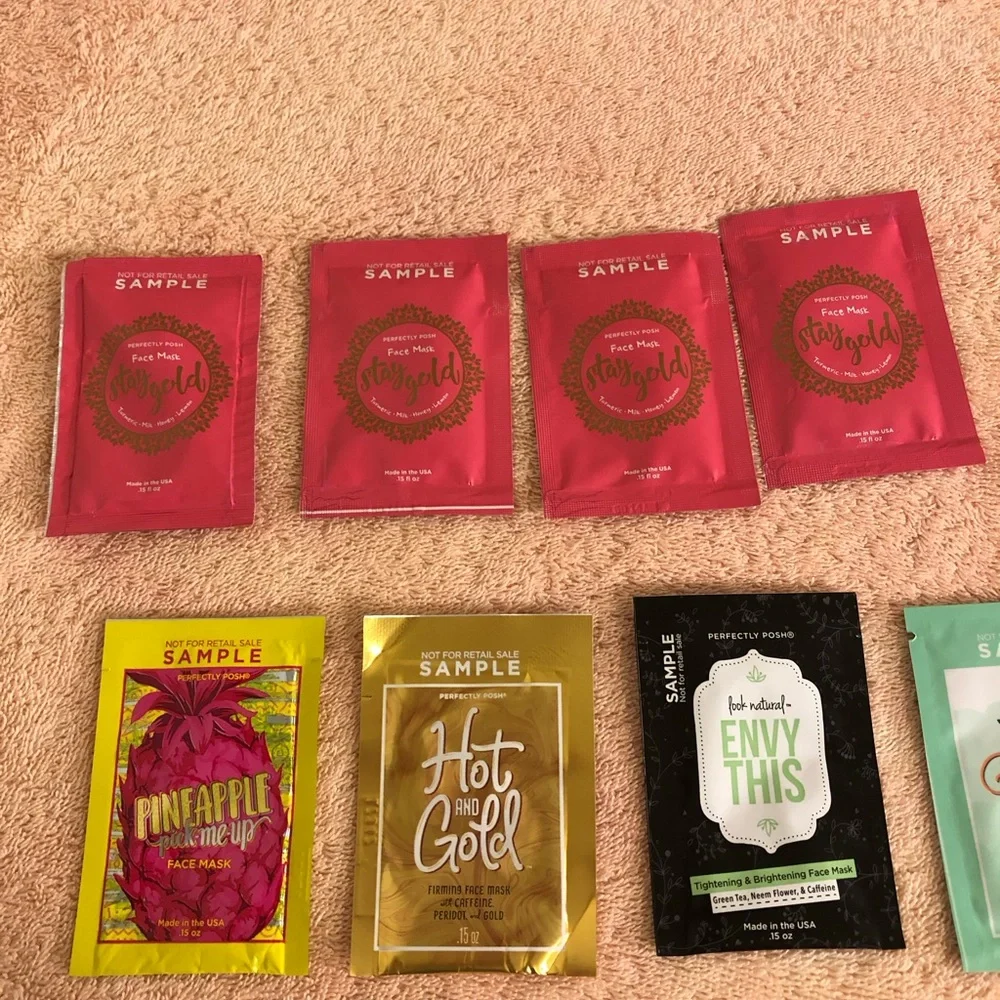 Lot of 17 Perfectly Posh Face Mask Samples